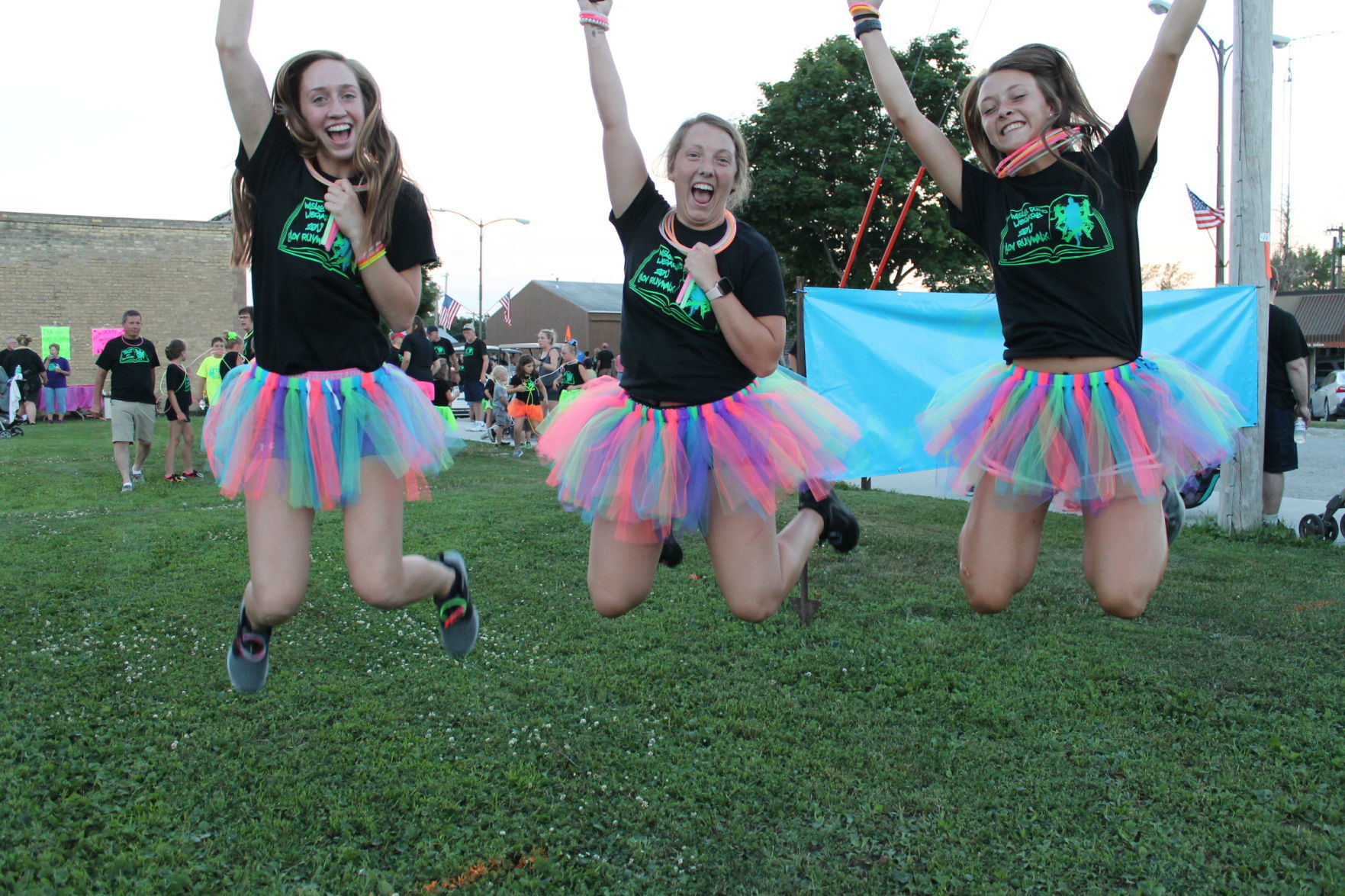 Wesley glow run 2019 033.JPG